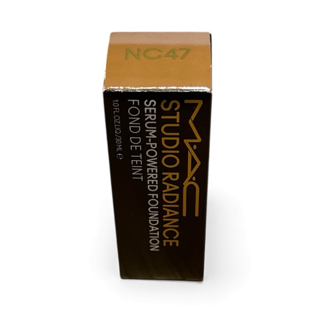 MAC Cosmetics Studio Radiance Foundation NC47